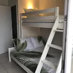Apartment Volledig Gerenoveerd 2 Slaapkamer In Westende-bad, 250 M Het