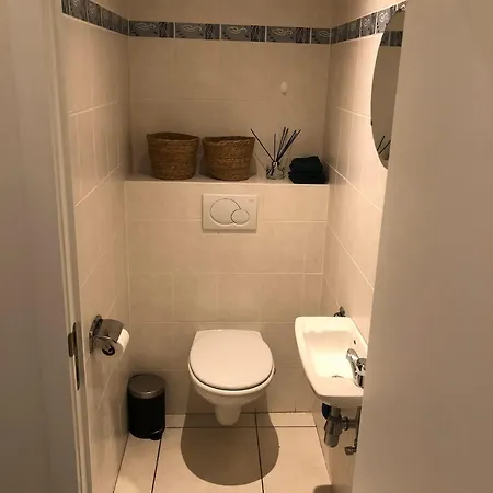아파트 Volledig Gerenoveerd 2 Slaapkamer In Westende-bad, 250 M Het