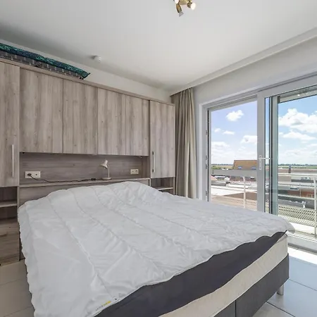 아파트 Volledig Gerenoveerd 2 Slaapkamer In Westende-bad, 250 M Het *