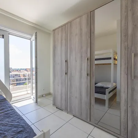 아파트 Volledig Gerenoveerd 2 Slaapkamer In Westende-bad, 250 M Het 베스텐데-바트