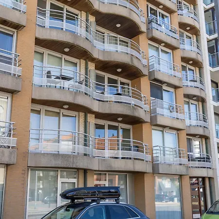 Volledig Gerenoveerd 2 Slaapkamer In Westende-bad, 250 M Het