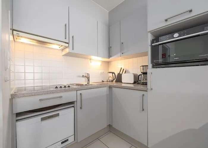 Apartment Volledig Gerenoveerd 2 Slaapkamer In Westende-bad, 250 M Het Westende-Bad